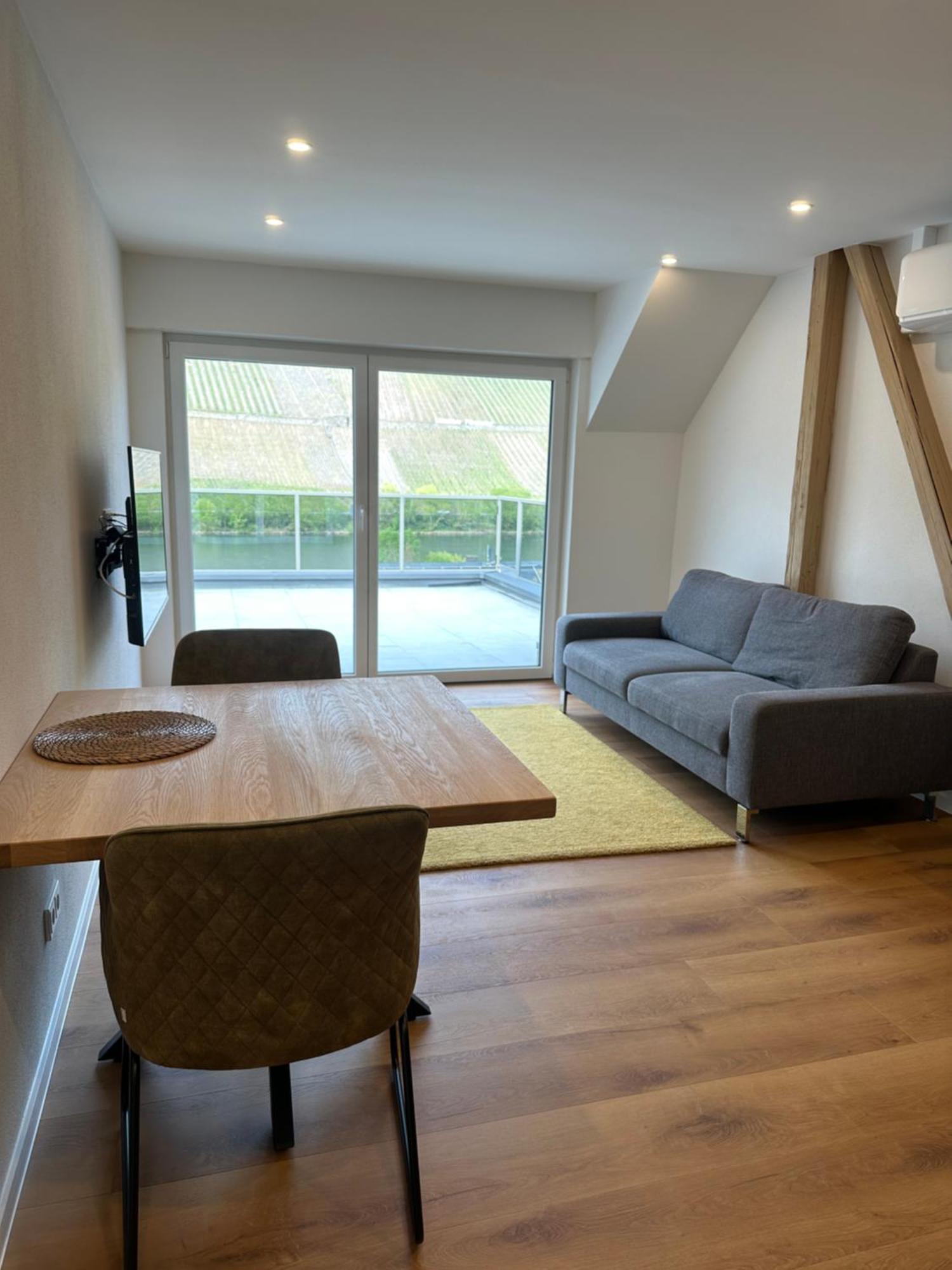 Moselappartements By Weingut Marco Adamy Losnich Exterior photo